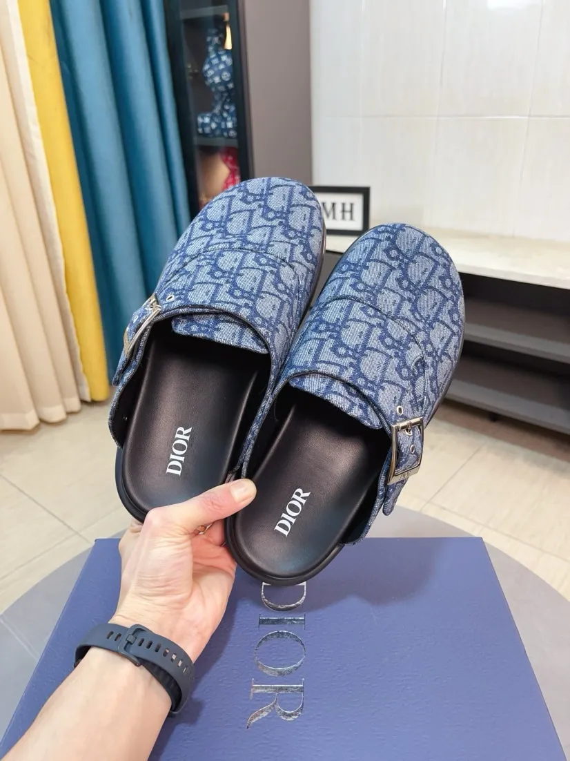 Men's shoes 💰380🌸🌸【Dior】Top purchasing agent 🇮🇹 Di Street Male God half drag counter synchronization, uppers imported from Italy with D logo fabric, high-quality complex splicing craftsmanship, soles: original soles specially provided by the original factory, exclusive event molded soles super comfortable, original factory single goods, 🔍🔍high quality, you can enter and exit the counter at will, welcome to compare, size number 38-45 (order 46)